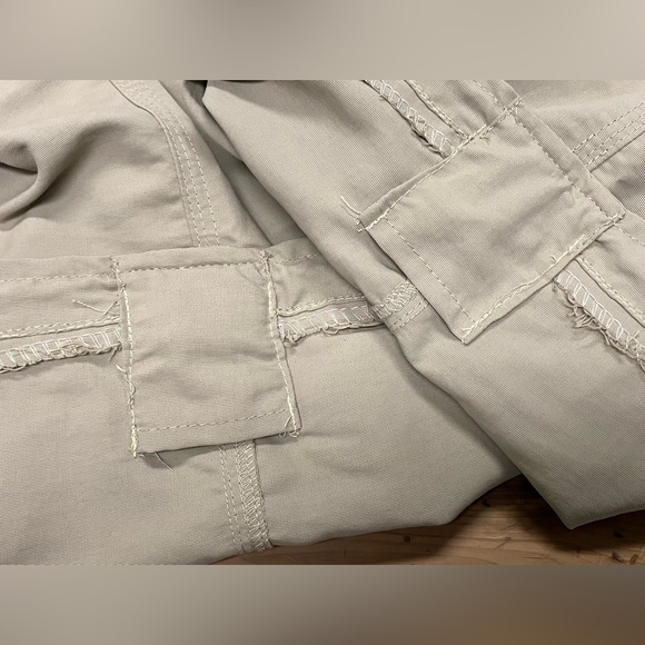 North Face hiking pants. Near-new condition! - Picture 12 of 16